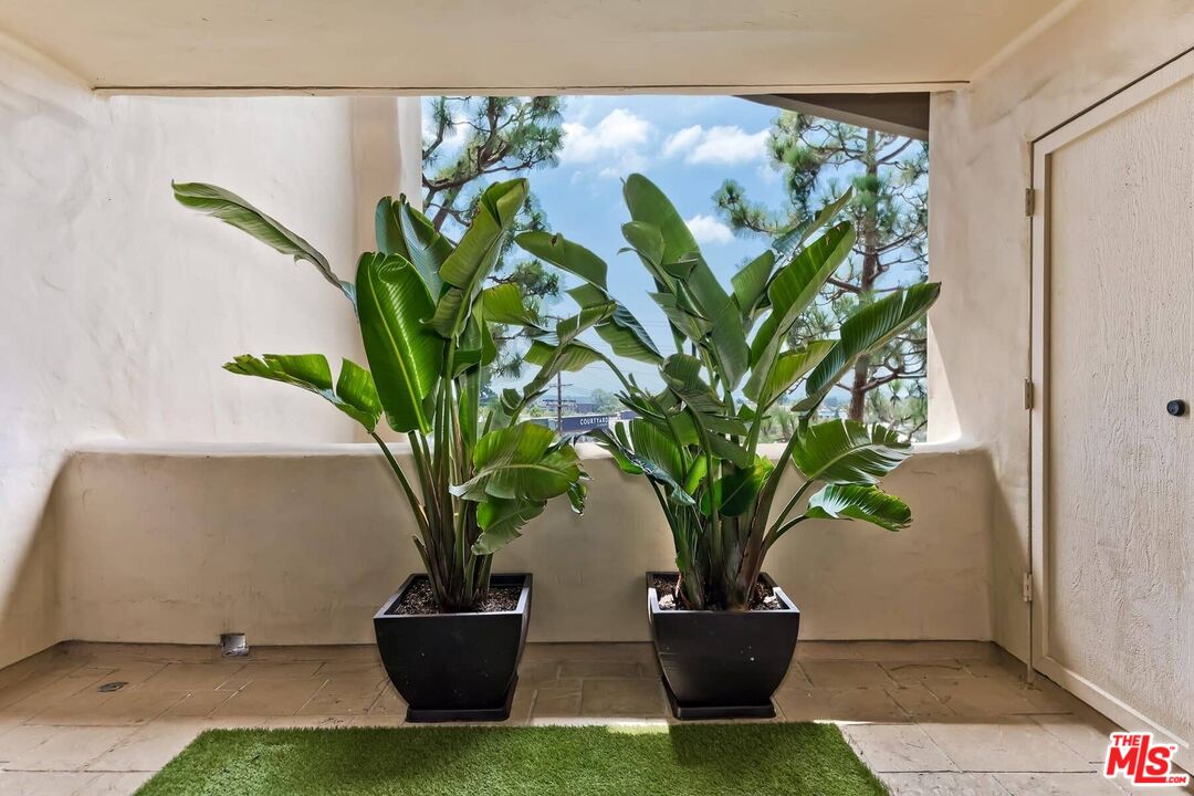 2183 Century Woods Way