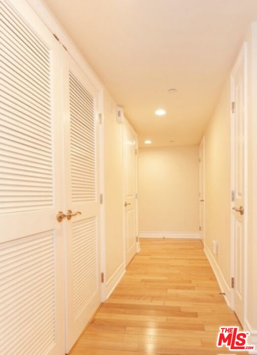 1246 Armacost Ave Unit: 202