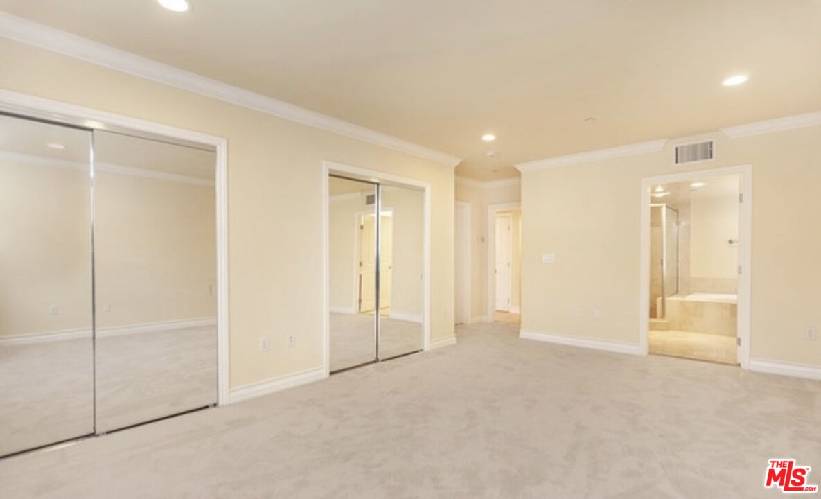 1246 Armacost Ave Unit: 202