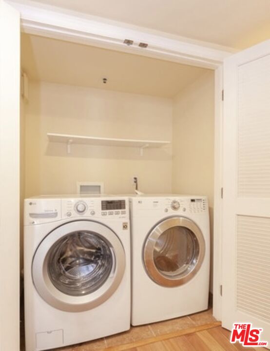 1246 Armacost Ave Unit: 202