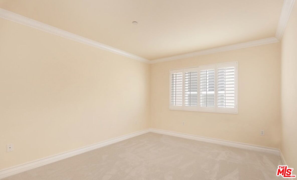 1246 Armacost Ave Unit: 202