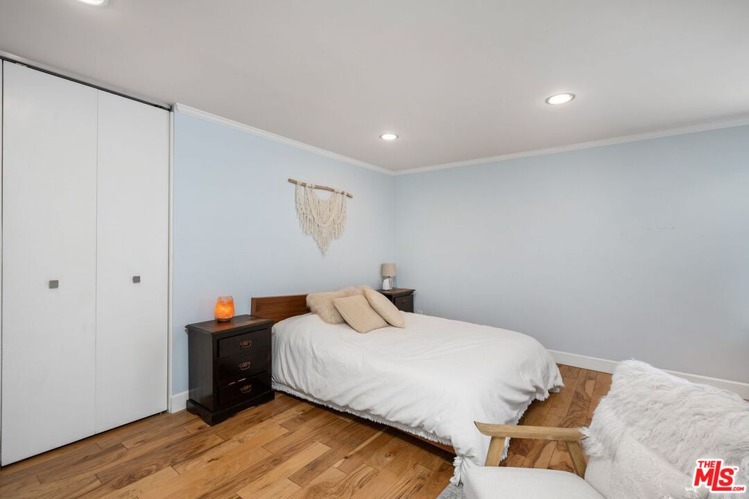 8530 Holloway Dr Unit: 210