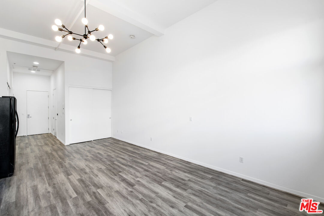 175 S Lake Ave Unit: 412