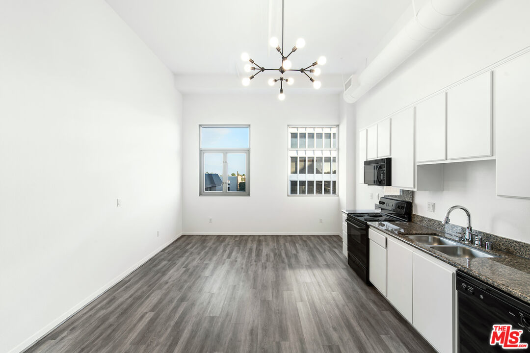 175 S Lake Ave Unit: 412