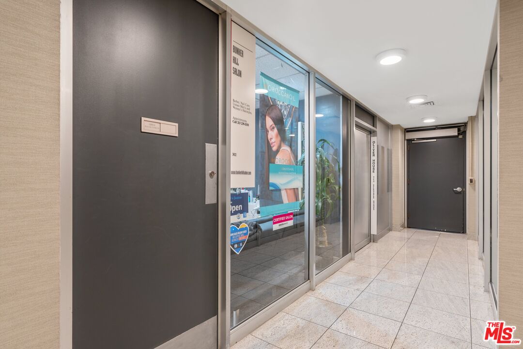 800 W 1st St Unit: 2202