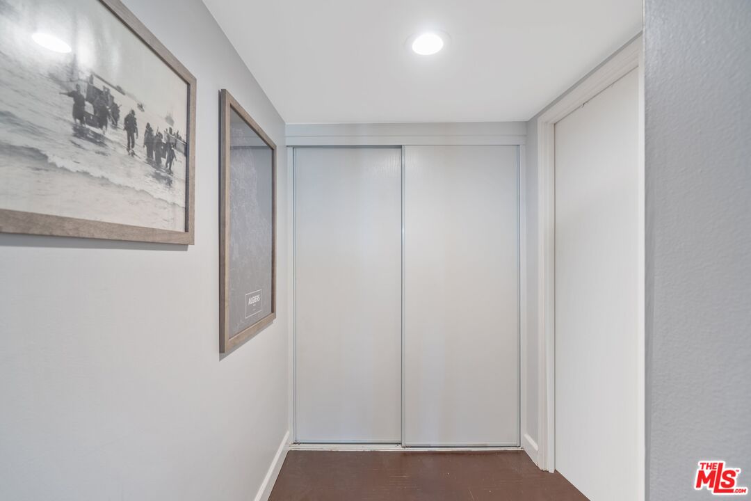 800 W 1st St Unit: 2202