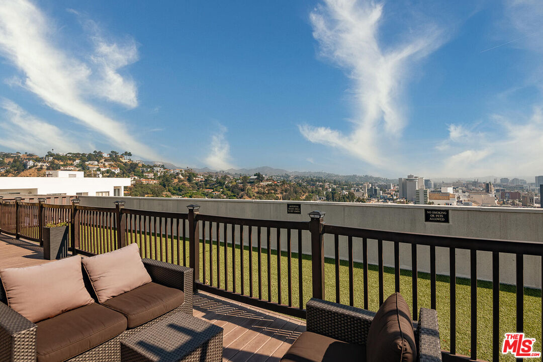 7250 Franklin Ave Unit: 512