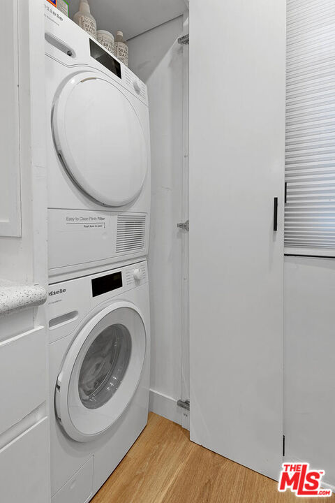 7250 Franklin Ave Unit: 512