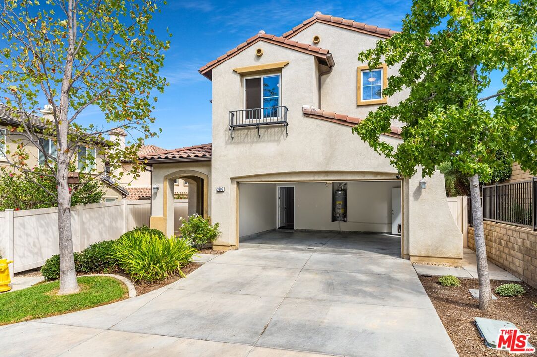 3805 Cayman Ct