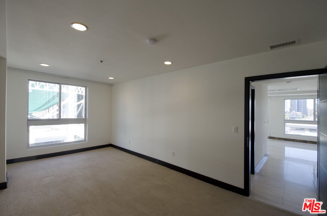 702 S Serrano Ave Unit: 503