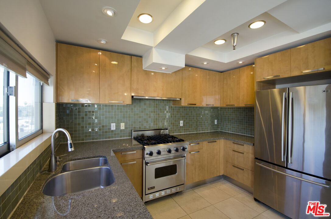 702 S Serrano Ave Unit: 503