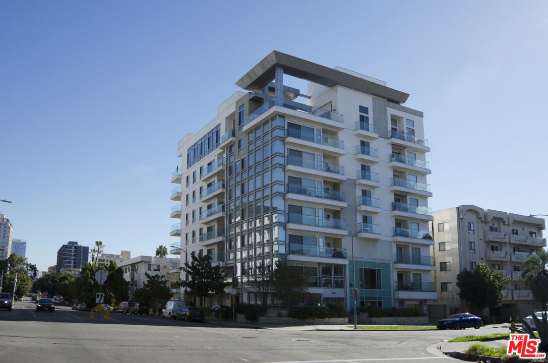702 S Serrano Ave Unit: 503