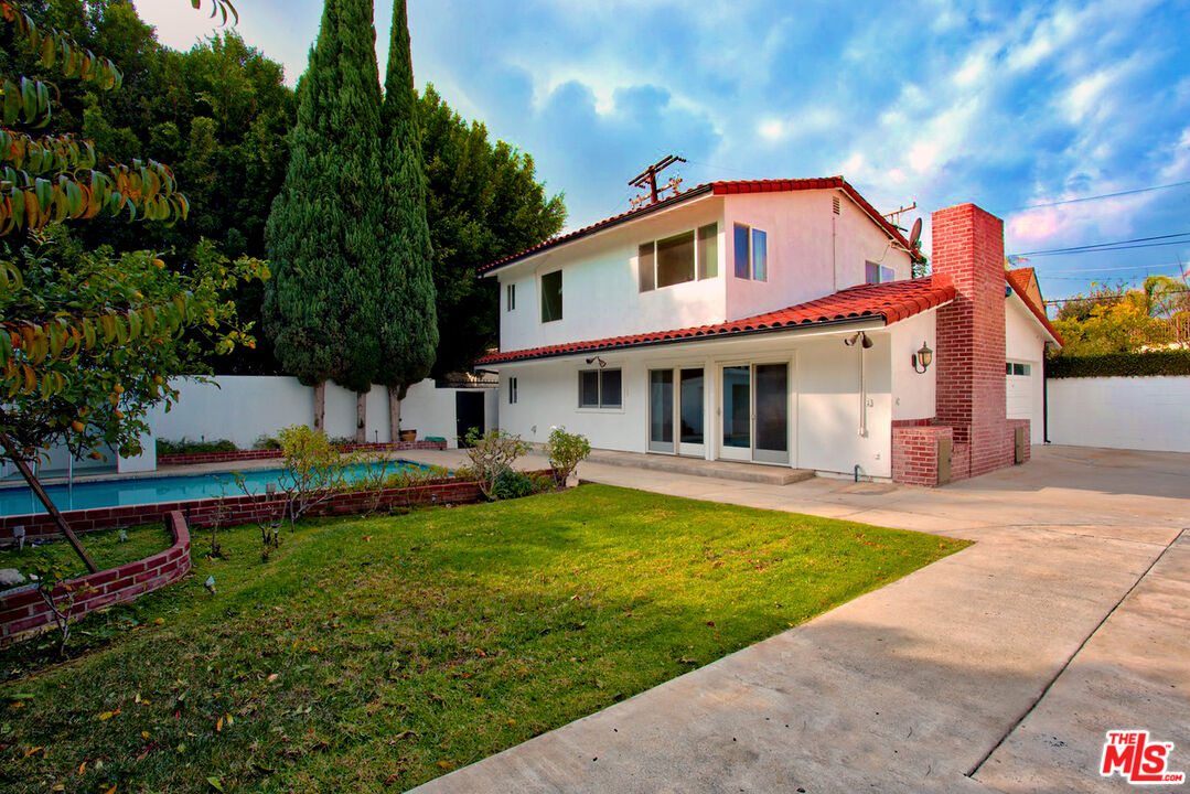 503 N Linden Dr Unit: Guesthouse