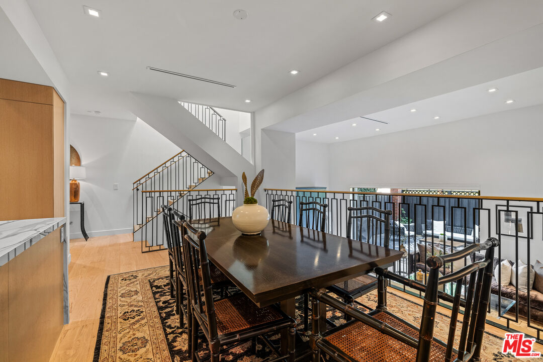 9321 Burton Way Unit: B