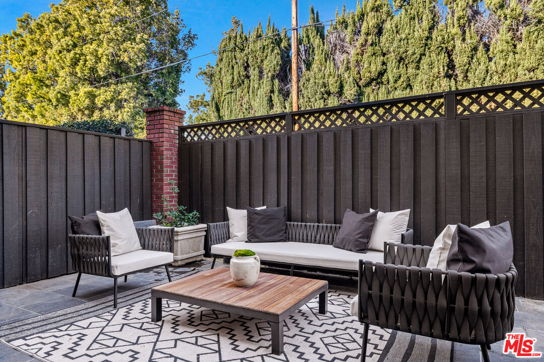 9321 Burton Way Unit: B