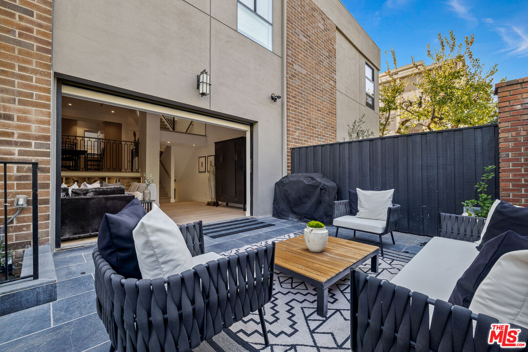 9321 Burton Way Unit: B