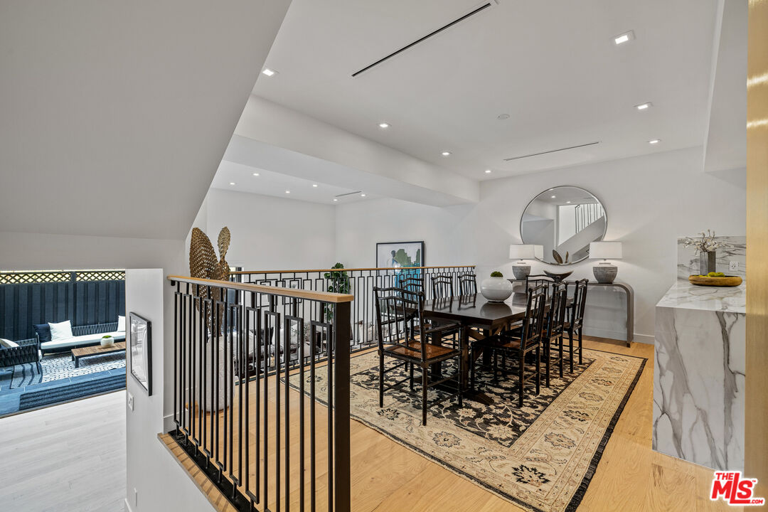 9321 Burton Way Unit: B