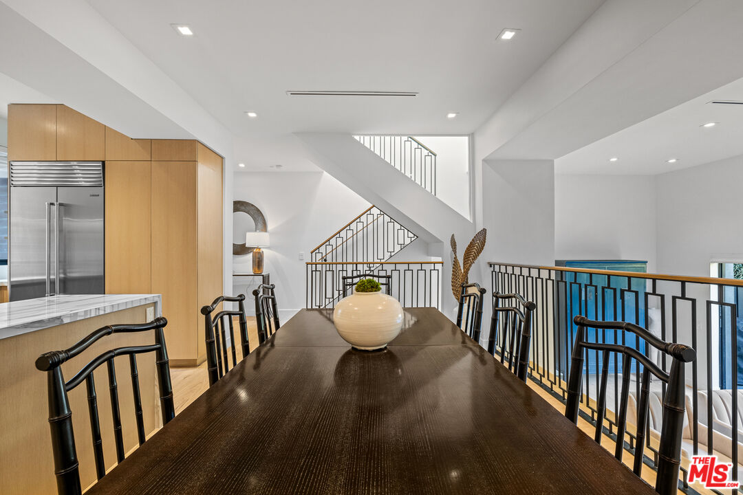 9321 Burton Way Unit: B