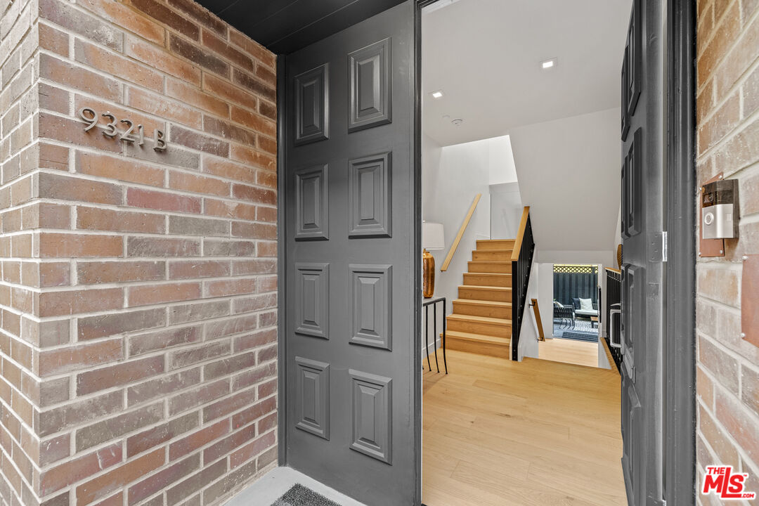 9321 Burton Way Unit: B