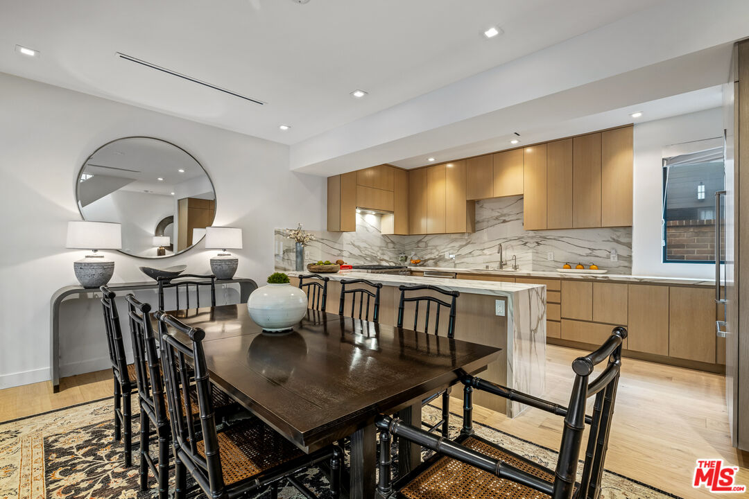 9321 Burton Way Unit: B