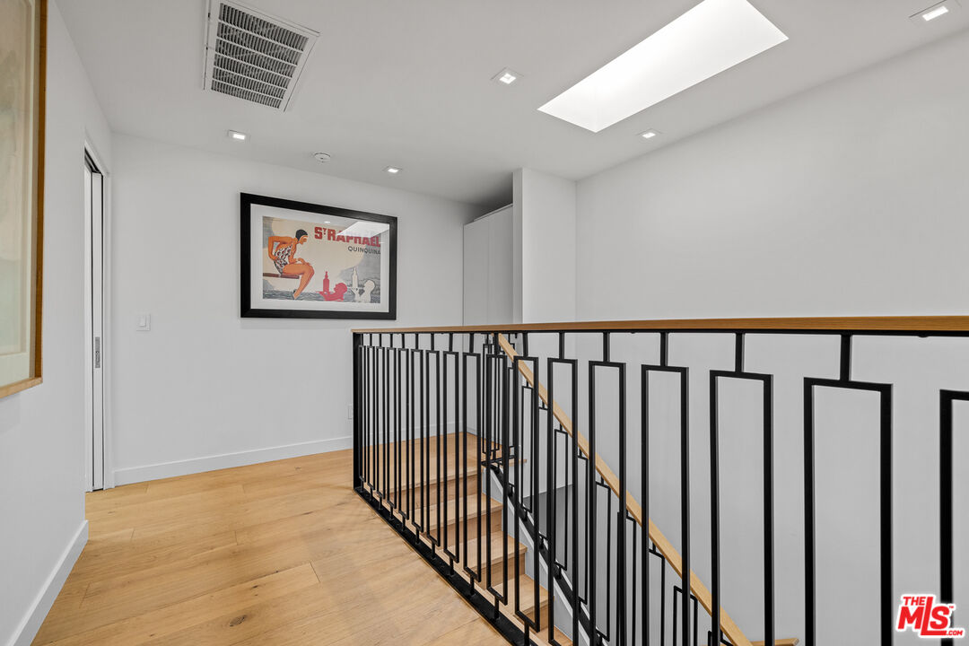 9321 Burton Way Unit: B