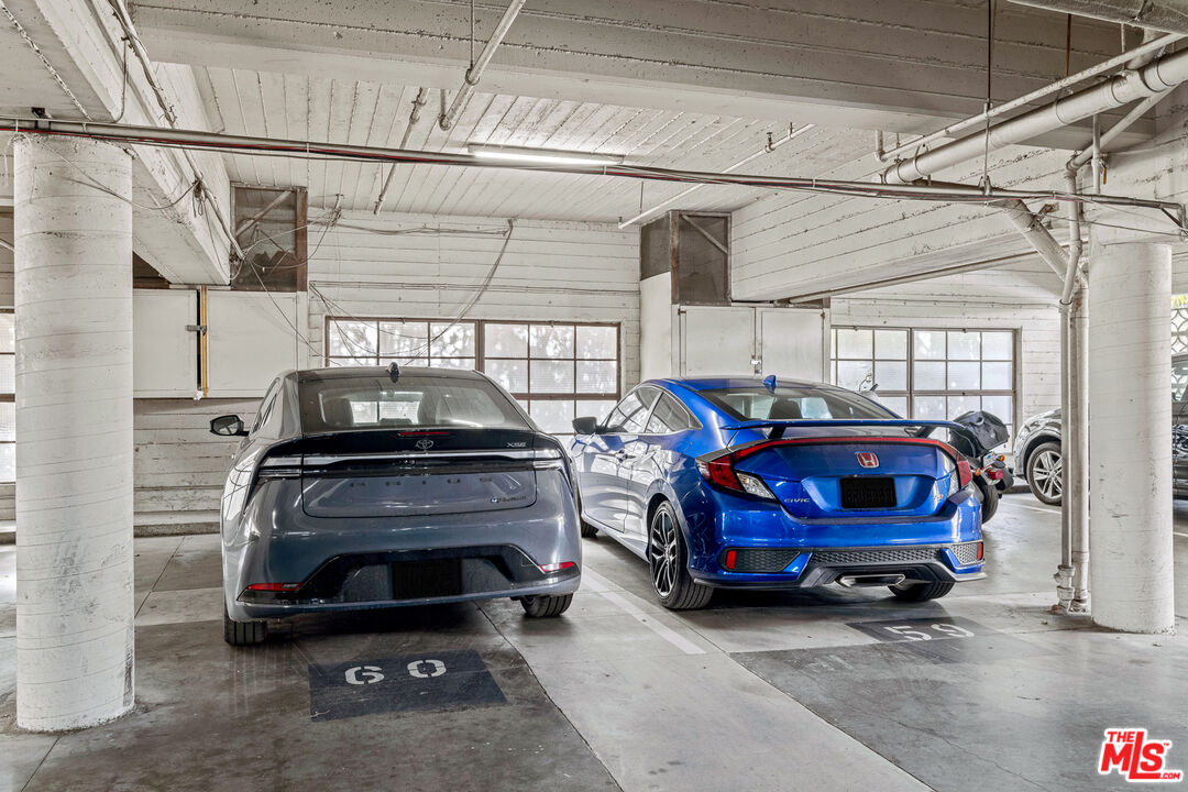 7560 HOLLYWOOD BLVD Unit: 109