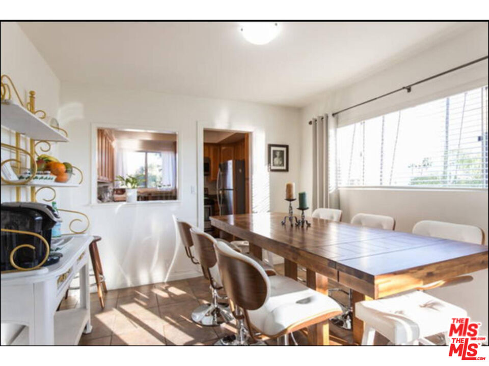 7560 HOLLYWOOD BLVD Unit: 109