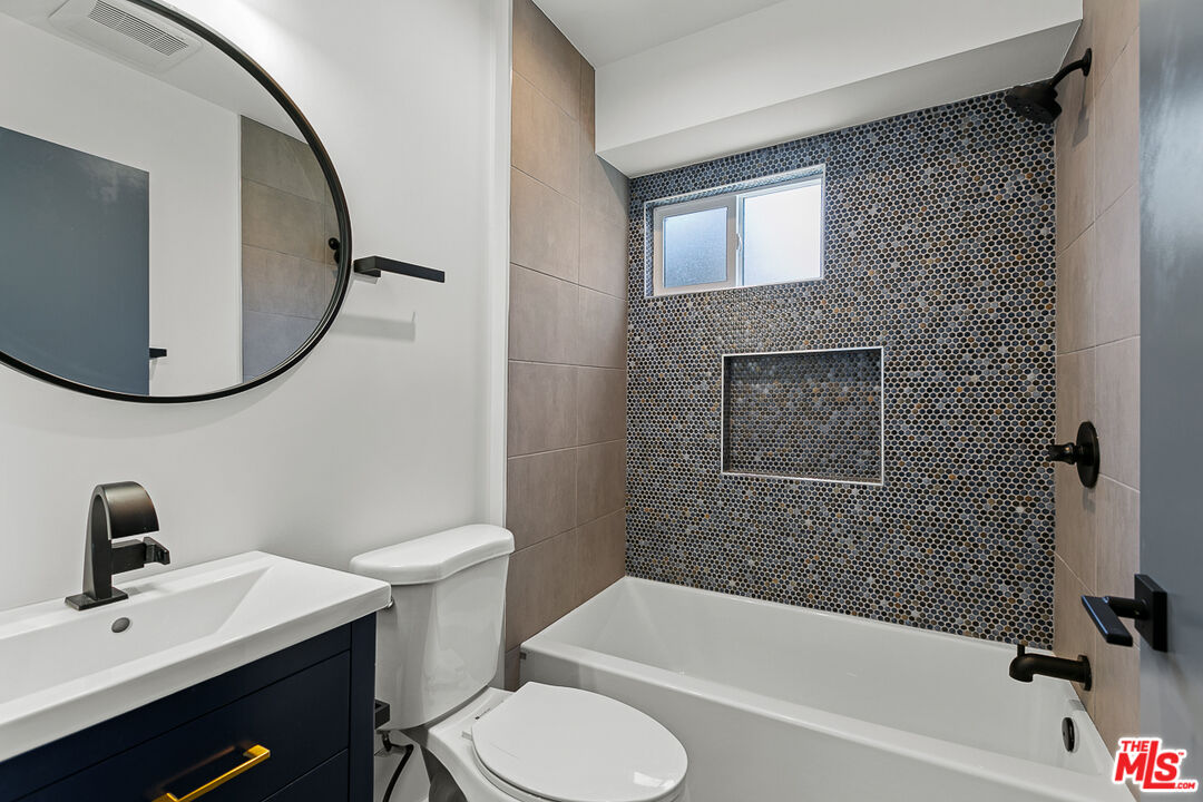 2922 Hauser Blvd Unit: 2