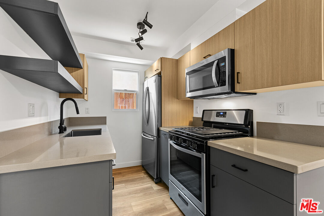 2922 Hauser Blvd Unit: 2