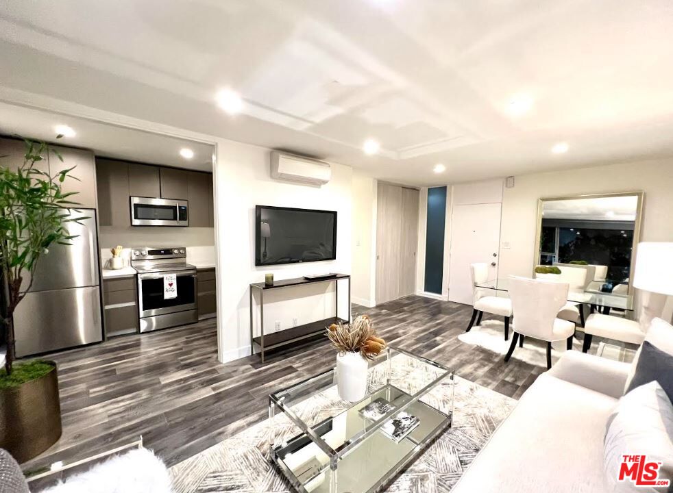 9500 W Olympic Blvd Unit: 102