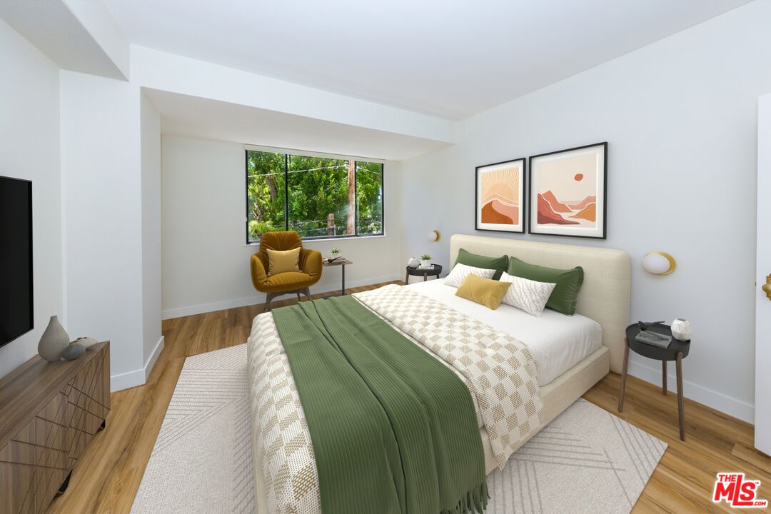818 N Doheny Dr Unit: 206