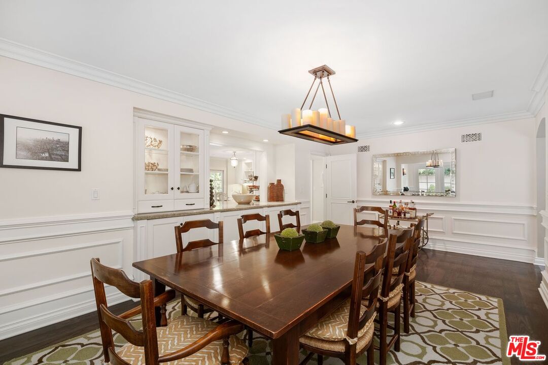 1070 Maybrook Dr