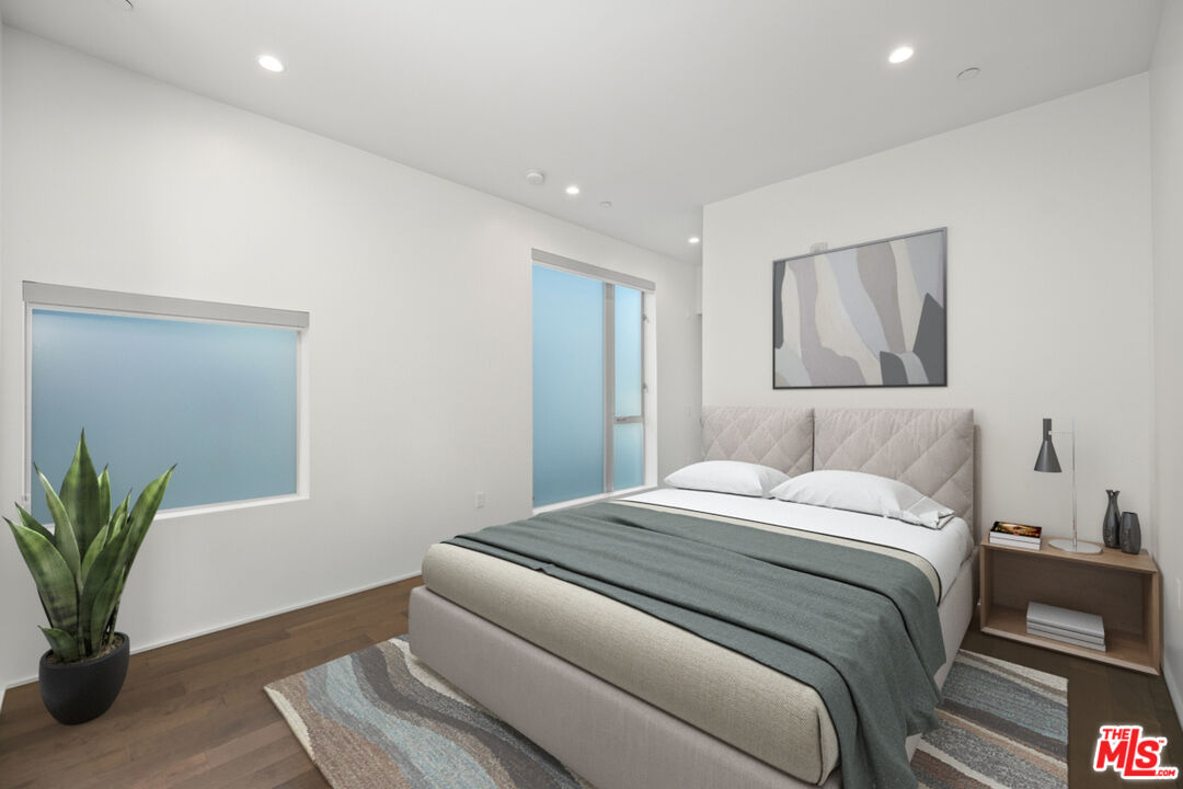 935 N San Vicente Blvd Unit: 1