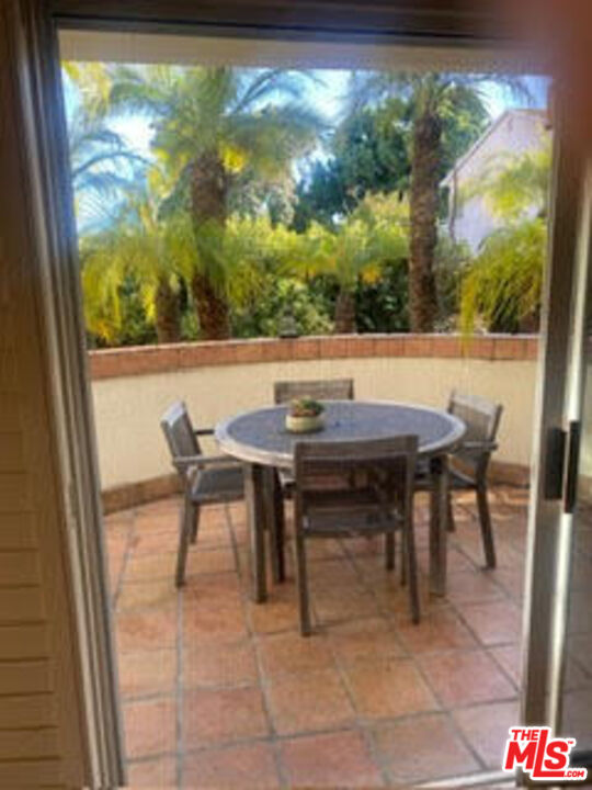 2702 11th St Unit: 2