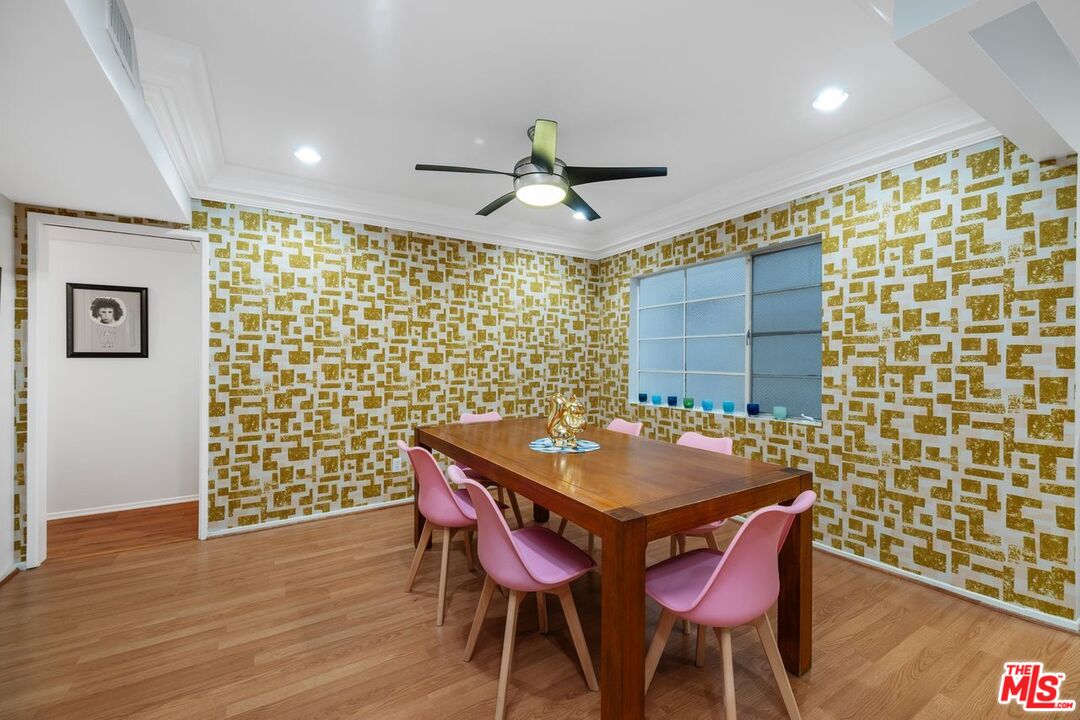 15248 Dickens St Unit: 106