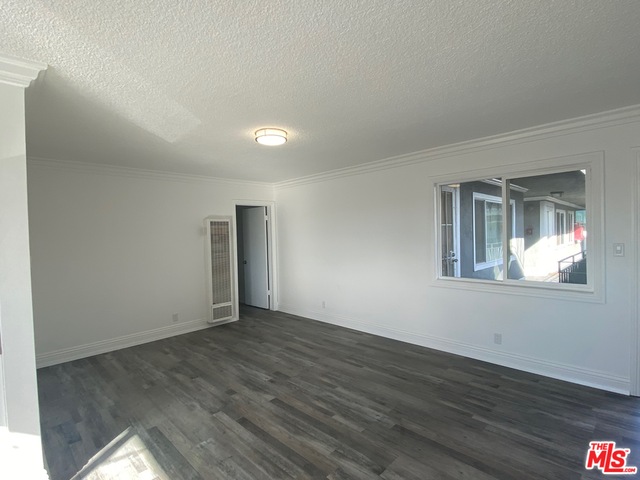 6812 11Th Ave Unit: 12