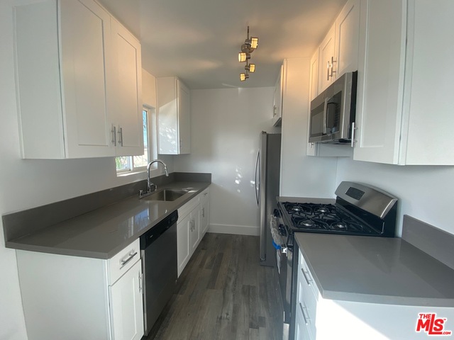 6812 11Th Ave Unit: 12