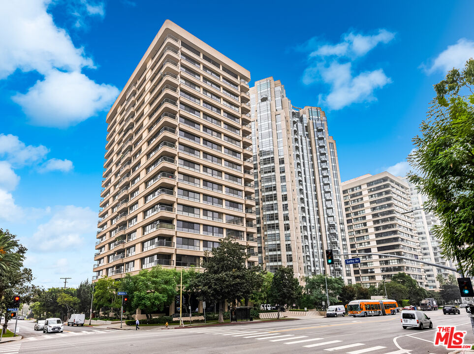 10750 Wilshire Blvd Unit: 1702