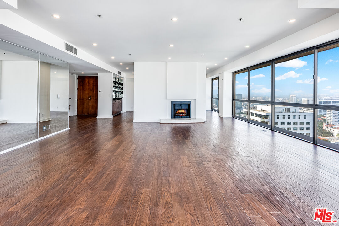 10750 Wilshire Blvd Unit: 1702