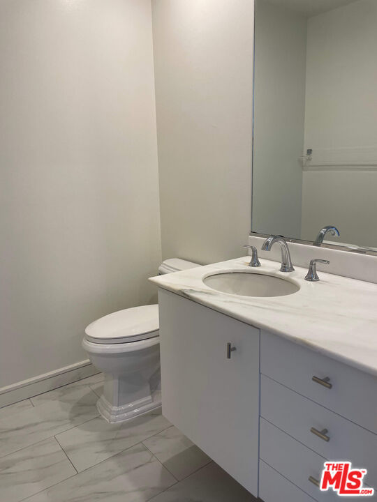 10750 Wilshire Blvd Unit: 1702