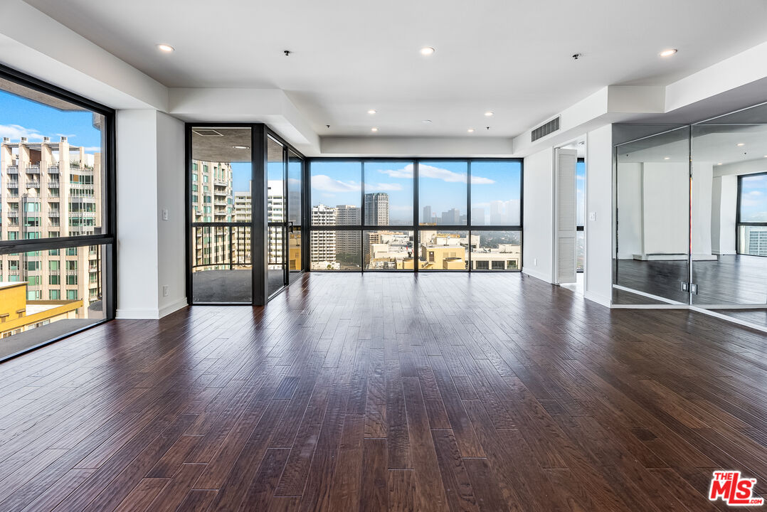 10750 Wilshire Blvd Unit: 1702