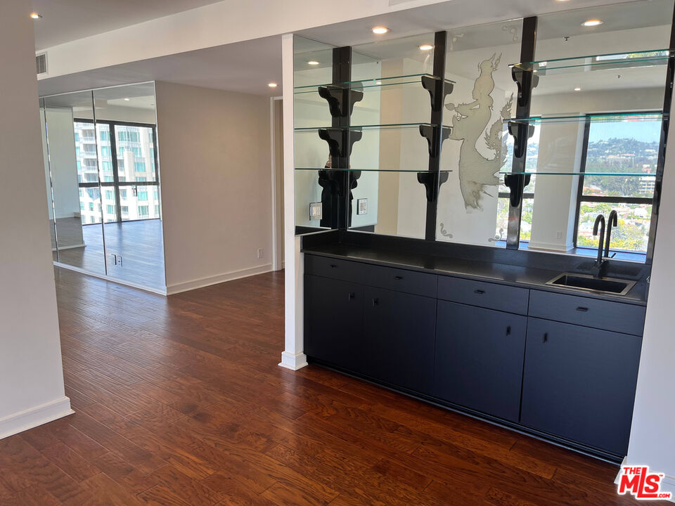 10750 Wilshire Blvd Unit: 1702