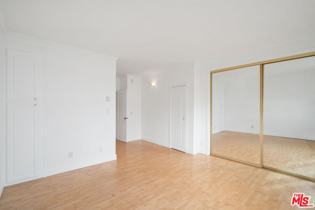 8025 Redlands St Unit: 17