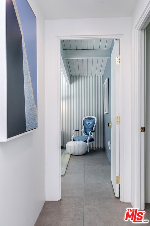 1177 N Vista Vespero