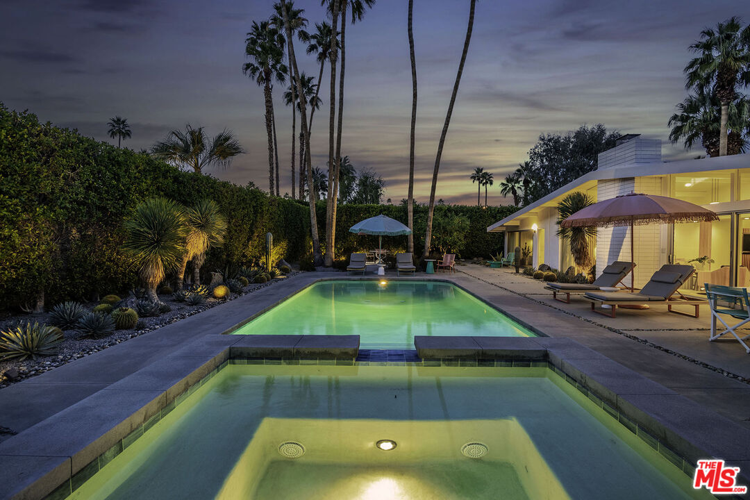 1177 N Vista Vespero