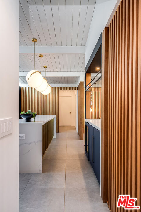 1177 N Vista Vespero