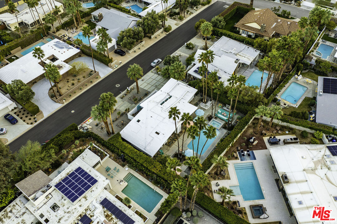 1177 N Vista Vespero