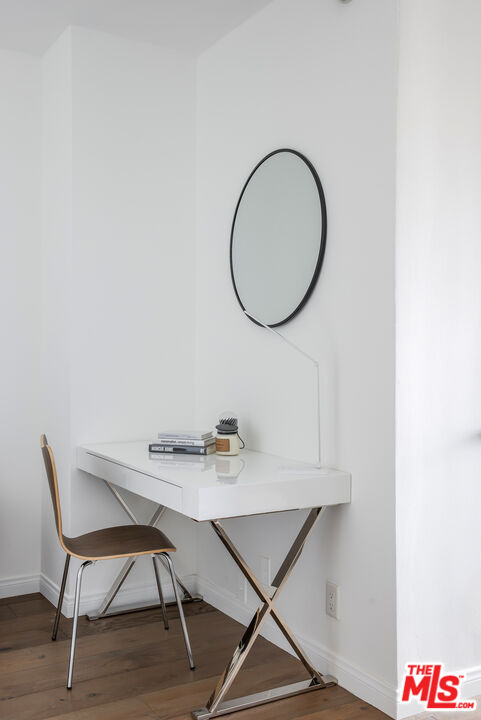 999 N Doheny Dr Unit: 205