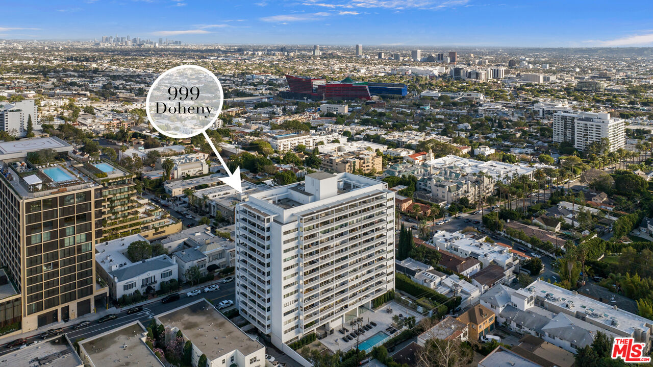 999 N Doheny Dr Unit: 205