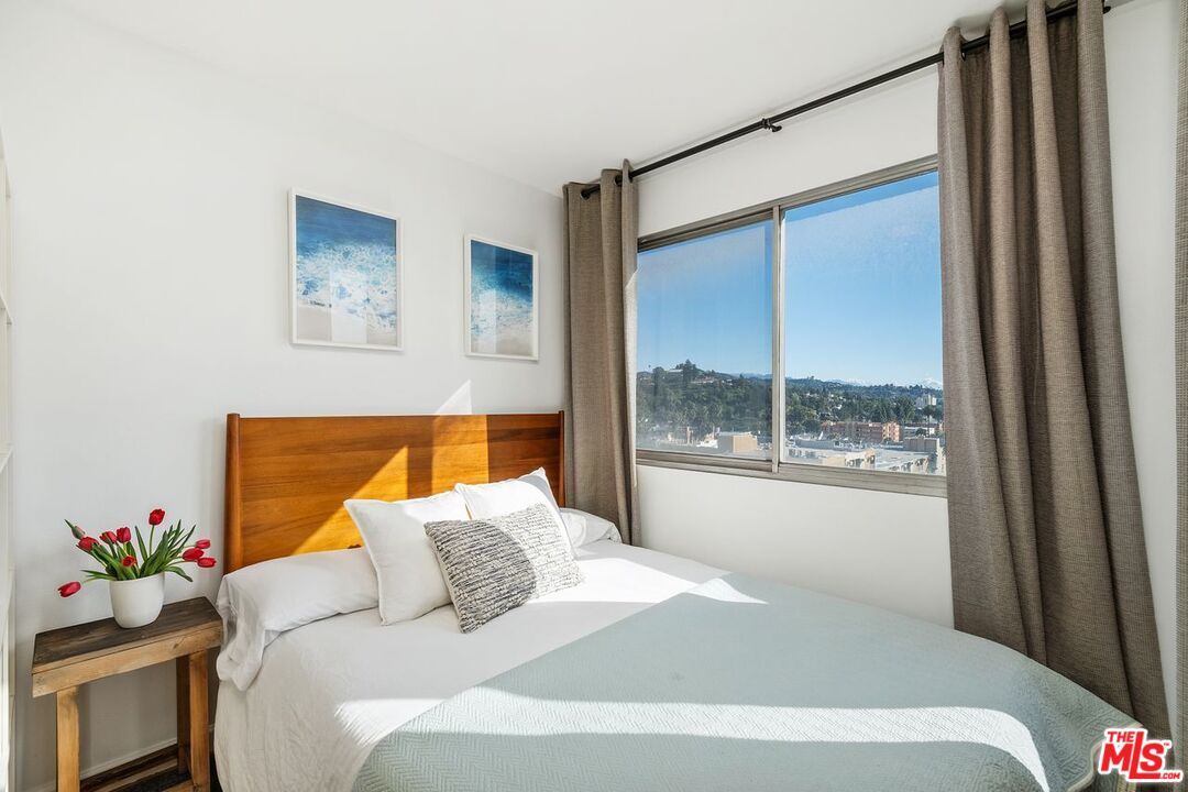 7250 Franklin Ave Unit: 711